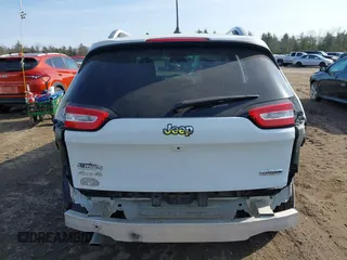 2017 Jeep Cherokee Latitude z VIN 1C4PJMCBXHW668767, wystawiony jako IAAI lot #41795738 z przebiegiem 95 206 mil mil oraz . Historia ofert i sprzedaży dostępna na DreamBid. Obrazek 17.