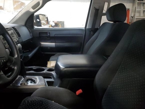 2013 Toyota Tundra z VIN 5TFDY5F18DX271506, wystawiony jako Copart lot #82296664 z przebiegiem Nie podano mil oraz Szkoda całkowita • Salvage title. Historia ofert i sprzedaży dostępna na DreamBid. Obrazek 7.