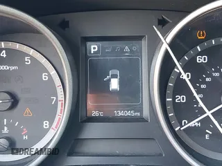 2017 Hyundai Santa Fe 2.4L с VIN 5XYZTDLBXHG440736, выставлен на аукционе IAAI как лот 42234524 с пробегом 134 045 миль миль и . История ставок и продаж доступна на DreamBid. Изображение 7.