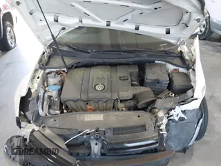 2010 Volkswagen Golf с VIN WVWDA7AJ8AW082248, выставлен на аукционе IAAI как лот 42484551 с пробегом 121 632 миль миль и . История ставок и продаж доступна на DreamBid. Изображение 10.