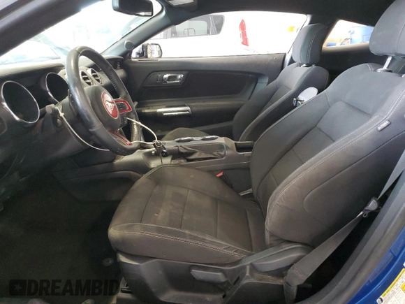 2017 Ford Mustang V6 z VIN 1FA6P8AM3H5309052, wystawiony jako Copart lot #63821095 z przebiegiem 122 719 mil mil oraz Szkoda całkowita • Salvage title. Historia ofert i sprzedaży dostępna na DreamBid. Obrazek 7.