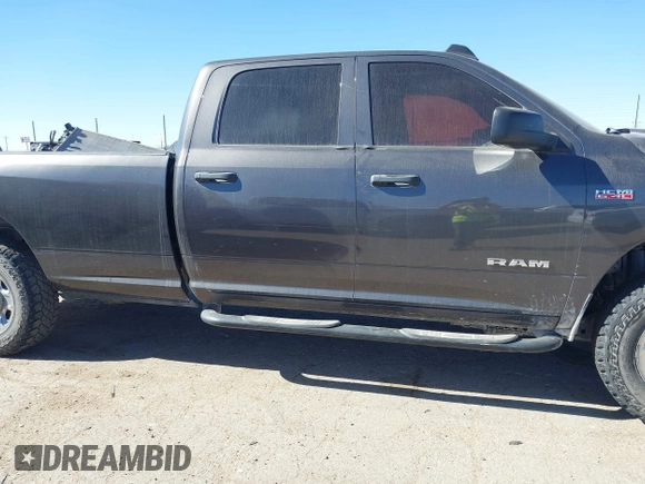 2019 Ram 2500 Tradesman with VIN 3C6UR5HJ5KG568168, listed as a IAAI auction lot 41467083 with 139,763 mi miles and . Bid and sale history available at DreamBid. Image 12.