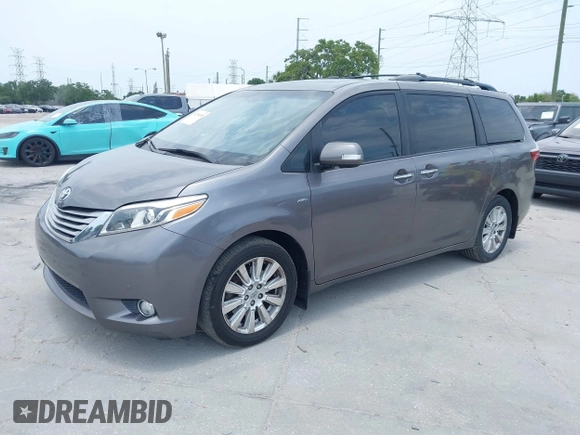 2017 Toyota Sienna XLE z VIN 5TDDZ3DC6HS147381, wystawiony jako IAAI lot #42340349 z przebiegiem 137 246 mil mil oraz . Historia ofert i sprzedaży dostępna na DreamBid. Obrazek 2.