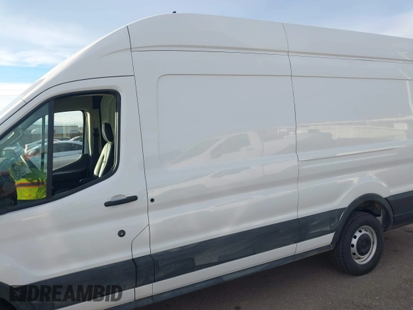 2023 Ford Transit Cargo с VIN 1FTBR3X80PKB45078, выставлен на аукционе IAAI как лот 41487801 с пробегом 39 060 миль миль и . История ставок и продаж доступна на DreamBid. Изображение 6.