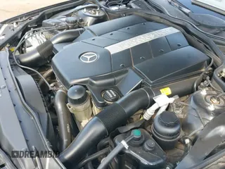 2003 Mercedes-Benz SL 500 z VIN WDBSK75F33F006884, wystawiony jako IAAI lot #42652471 z przebiegiem 52 880 mil mil oraz . Historia ofert i sprzedaży dostępna na DreamBid. Obrazek 21.