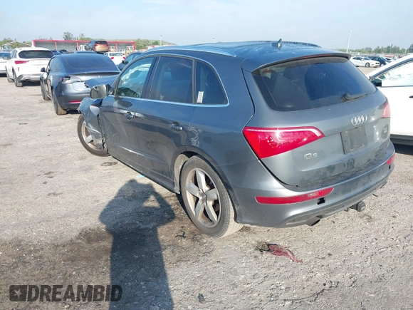 2012 Audi Q5 3.2L Premium Plus with VIN WA1DKAFP2CA038361, listed as a IAAI auction lot 41758998 with 197,505 mi miles. Bid and sale history available at carsss.com. Image 3.
