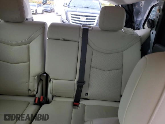 2022 Cadillac XT5 FWD Premium Luxury z VIN 1GYKNCRS0NZ175748, wystawiony jako Copart lot #61651885 z przebiegiem 13 747 mil mil oraz Szkoda całkowita • Salvage title. Historia ofert i sprzedaży dostępna na DreamBid. Obrazek 10.
