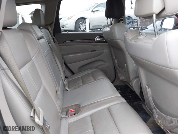 2011 Jeep Grand Cherokee Laredo with VIN 1J4RR4GT8BC636651, listed as a IAAI auction lot 41768944 with 200,160 mi miles. Bid and sale history available at carsss.com. Image 8.