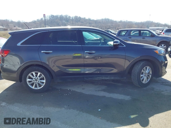 2019 Kia Sorento LX with VIN 5XYPG4A31KG547303, listed as a IAAI auction lot 41751159 with 65,468 mi miles. Bid and sale history available at carsss.com. Image 13.