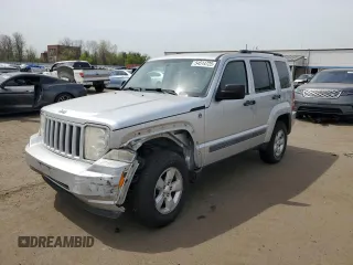 2012 Jeep Liberty Sport z VIN 1C4PJMAK4CW141125, wystawiony jako Copart lot #54514725 z przebiegiem 151 872 mil mil oraz Szkoda całkowita • Salvage title. Historia ofert i sprzedaży dostępna na DreamBid. Obrazek 1.