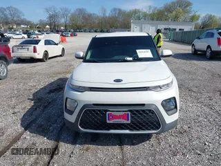 2020 Kia Soul LX with VIN KNDJ23AU7L7021165, listed as a IAAI auction lot 41924587 with 87,513 mi miles. Bid and sale history available at carsss.com. Image 12.