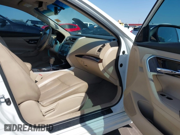 2014 Nissan Altima SL z VIN 1N4BL3AP9EC173704, wystawiony jako IAAI lot #42300470 z przebiegiem 139 036 mil mil oraz . Historia ofert i sprzedaży dostępna na DreamBid. Obrazek 5.