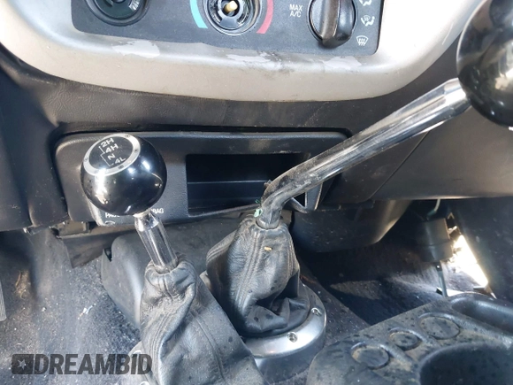 2003 Ford Ranger XL Fleet с VIN 1FTZR45E63PB10538, выставлен на аукционе IAAI как лот 42283191 с пробегом 252 049 миль миль и . История ставок и продаж доступна на DreamBid. Изображение 17.
