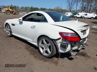 2012 Mercedes-Benz SLK 350 z VIN WDDPK5HA2CF040431, wystawiony jako IAAI lot #42066002 z przebiegiem 98 016 mil mil oraz . Historia ofert i sprzedaży dostępna na DreamBid. Obrazek 3.