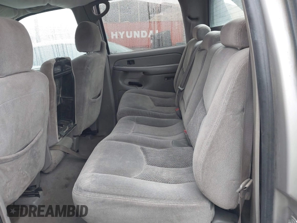 2005 Chevrolet Avalanche LS with VIN 3GNEC12Z05G163675, listed as a IAAI auction lot 41461801 with 430,784 mi miles and . Bid and sale history available at DreamBid. Image 8.
