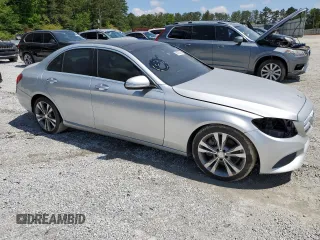 2015 Mercedes-Benz C 300 with VIN 55SWF4JB1FU077291, listed as a Copart auction lot 56153025 with 62,000 mi miles and Clean Title. Bid and sale history available at DreamBid. Image 4.