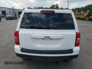 2016 Jeep Patriot Latitude with VIN 1C4NJPFA3GD612918, listed as a Copart auction lot 55830645 with 165,024 mi miles and Clean title. Bid and sale history available at DreamBid. Image 6.