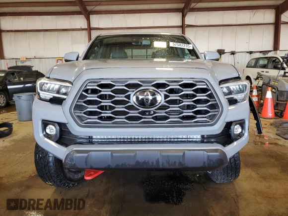 2020 Toyota Tacoma SR5 with VIN 3TMDZ5BN0LM091107, listed as a Copart auction lot 57582235 with 39,331 mi miles and Salvage title. Bid and sale history available at DreamBid. Image 5.