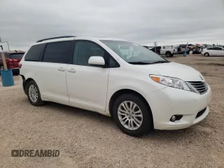 2017 Toyota Sienna XLE Auto Access Seat with VIN 5TDYZ3DC1HS898650, listed as a Copart auction lot 55153815 with 112,393 mi miles and Salvage title. Bid and sale history available at DreamBid. Image 4.