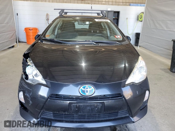 2014 Toyota Prius One z VIN JTDKDTB3XE1075179, wystawiony jako Copart lot #54004965 z przebiegiem 142 587 mil mil oraz Szkoda całkowita • Salvage title. Historia ofert i sprzedaży dostępna na DreamBid. Obrazek 5.
