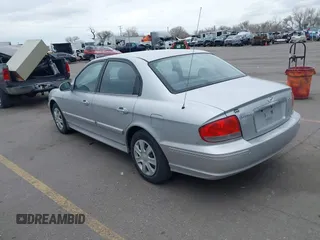 2003 Hyundai Sonata with VIN KMHWF25S33A840475, listed as a IAAI auction lot 41783799 with 181,890 mi miles. Bid and sale history available at carsss.com. Image 3.