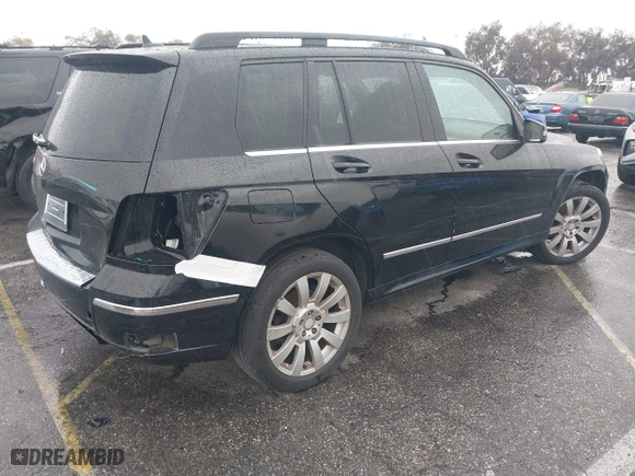 2011 Mercedes-Benz GLK-Class GLK 350 with VIN WDCGG5GB7BF526554, listed as a IAAI auction lot 41807100 with 1 mi miles. Bid and sale history available at carsss.com. Image 4.