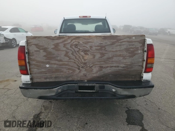 1999 GMC New Sierra 1500 SL with VIN 1GTEC14V0XE515294, listed as a Copart auction lot 83697634 with 0 mi miles and Salvage Title. Bid and sale history available at carsss.com. Image 6.