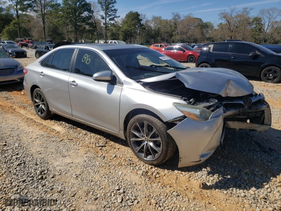 2015 Toyota Camry XLE with VIN 4T1BF1FK6FU085946, listed as a Copart auction lot 49699355 with 107,852 mi miles and Salvage Title. Bid and sale history available at carsss.com. Image 4.