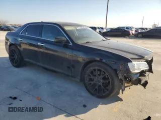 2019 Chrysler 300 Limited with VIN 2C3CCAEG2KH555681, listed as a Copart auction lot 43571855 with 121,027 mi miles and Salvage Title. Bid and sale history available at DreamBid. Image 4.
