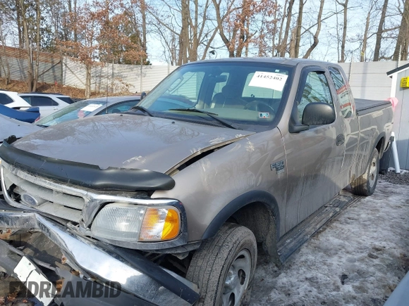 2003 Ford F-150 XL with VIN 2FTRX18W73CB07559, listed as a IAAI auction lot 41452402 with 152,509 mi miles. Bid and sale history available at carsss.com. Image 2.