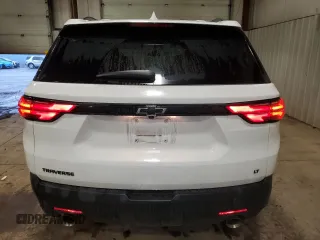 2022 Chevrolet Traverse LT Cloth z VIN 1GNERGKW3NJ188236, wystawiony jako Copart lot #51390655 z przebiegiem 50 633 mil mil oraz Szkoda całkowita • Salvage title. Historia ofert i sprzedaży dostępna na DreamBid. Obrazek 6.