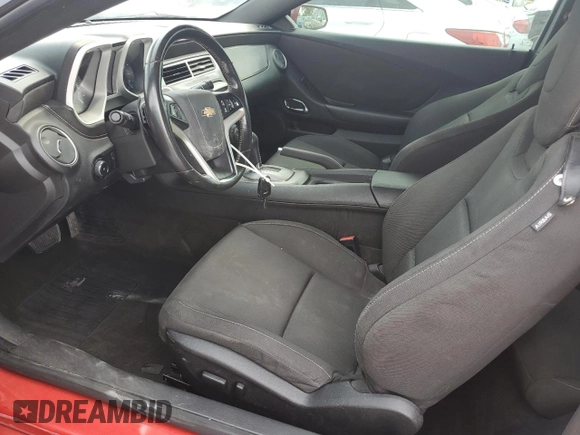 2013 Chevrolet Camaro LT z VIN 2G1FB1E37D9110867, wystawiony jako Copart lot #54696005 z przebiegiem 153 437 mil mil oraz Szkoda całkowita • Salvage title. Historia ofert i sprzedaży dostępna na DreamBid. Obrazek 7.