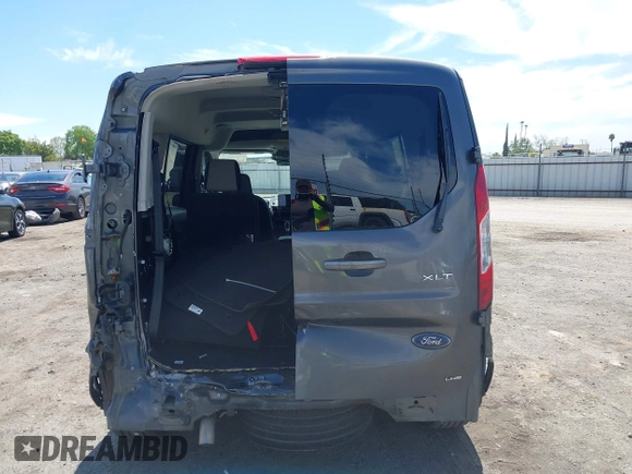 2022 Ford Transit Connect XLT z VIN NM0GS9F28N1524209, wystawiony jako IAAI lot #41978549 z przebiegiem 95 115 mil mil oraz . Historia ofert i sprzedaży dostępna na DreamBid. Obrazek 17.