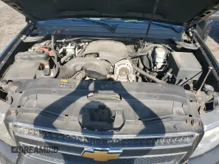 2011 Chevrolet Suburban LT with VIN 1GNSKJE30BR370334, listed as a Copart auction lot 65003225 with 193,356 mi miles and Clean title. Bid and sale history available at DreamBid. Image 12.