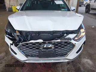 2019 Hyundai Sonata SEL with VIN 5NPE34AF2KH806872, listed as a IAAI auction lot 41825437 with 103,281 mi miles and . Bid and sale history available at DreamBid. Image 6.