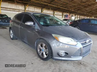 2014 Ford Focus SE z VIN 1FADP3K20EL363391, wystawiony jako Copart lot #52556335 z przebiegiem 111 614 mil mil oraz Tytuł czysty. Historia ofert i sprzedaży dostępna na DreamBid. Obrazek 4.