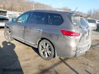 2014 Nissan Pathfinder Platinum with VIN 5N1AR2MM1EC702851, listed as a IAAI auction lot 41541331 with 209,257 mi miles. Bid and sale history available at carsss.com. Image 3.