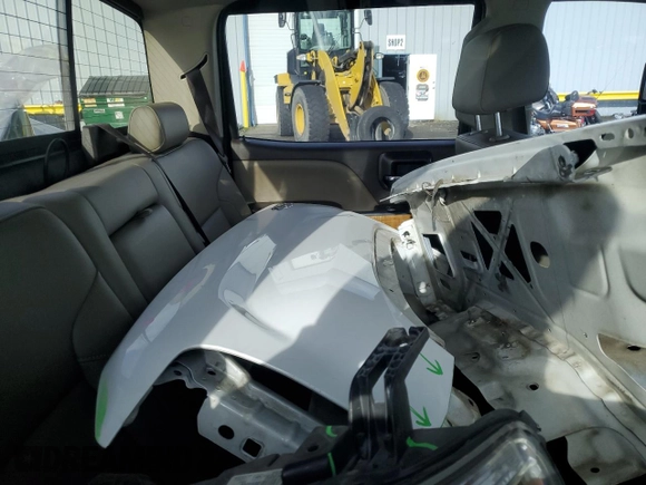 2017 GMC Sierra 2500HD SLT with VIN 1GT12TEY6HF226566, listed as a Copart auction lot 85250664 with 167,471 mi miles and Salvage Title. Bid and sale history available at carsss.com. Image 10.
