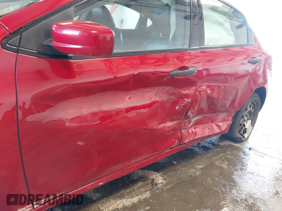 2013 Dodge Dart SE z VIN 1C3CDFAA4DD183840, wystawiony jako IAAI lot #42054736 z przebiegiem 164 581 mil mil oraz . Historia ofert i sprzedaży dostępna na DreamBid. Obrazek 6.