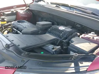 2010 Hyundai Santa Fe GLS z VIN 5NMSG3AB9AH411551, wystawiony jako IAAI lot #43476897 z przebiegiem 212 665 mil mil oraz . Historia ofert i sprzedaży dostępna na DreamBid. Obrazek 19.