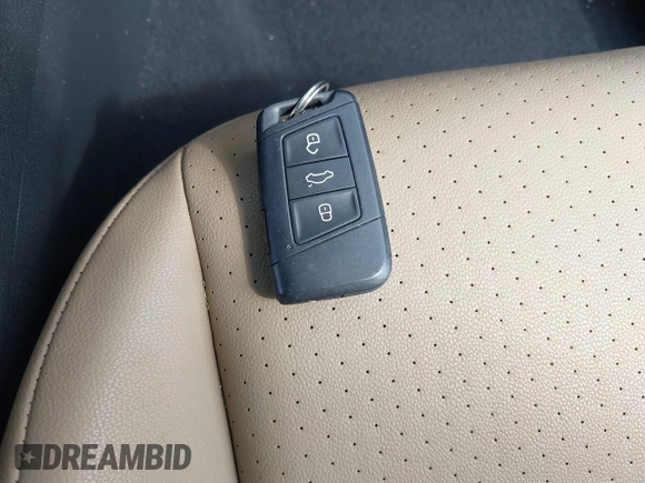 2019 Volkswagen Jetta SEL z VIN 3VWE57BU9KM064213, wystawiony jako IAAI lot #41916005 z przebiegiem 50 719 mil mil oraz . Historia ofert i sprzedaży dostępna na DreamBid. Obrazek 11.