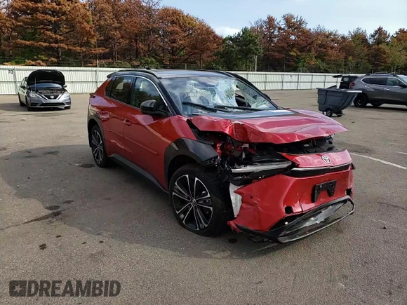 2023 Subaru Solterra Premium z VIN JTMABABA9PA001288, wystawiony jako Copart lot #71237833 z przebiegiem Nie podano mil oraz . Historia ofert i sprzedaży dostępna na DreamBid. Obrazek 12.