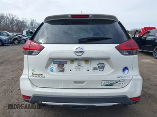 2018 Nissan Rogue SV with VIN KNMAT2MV7JP598545, listed as a IAAI auction lot 41719074 with 173,395 mi miles. Bid and sale history available at carsss.com. Image 16.