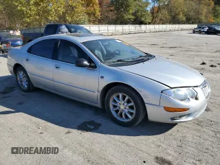 2004 Chrysler 300M M z VIN 2C3HE66G24H630300, wystawiony jako Copart lot #76749344 z przebiegiem 50 078 mil mil oraz Szkoda całkowita • Salvage title. Historia ofert i sprzedaży dostępna na DreamBid. Obrazek 4.