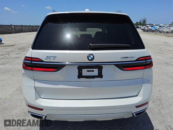 2025 BMW X7 xDrive40i z VIN 5UX23EM02S9W38321, wystawiony jako Copart lot #57358565 z przebiegiem 24 910 mil mil oraz Tytuł czysty. Historia ofert i sprzedaży dostępna na DreamBid. Obrazek 6.