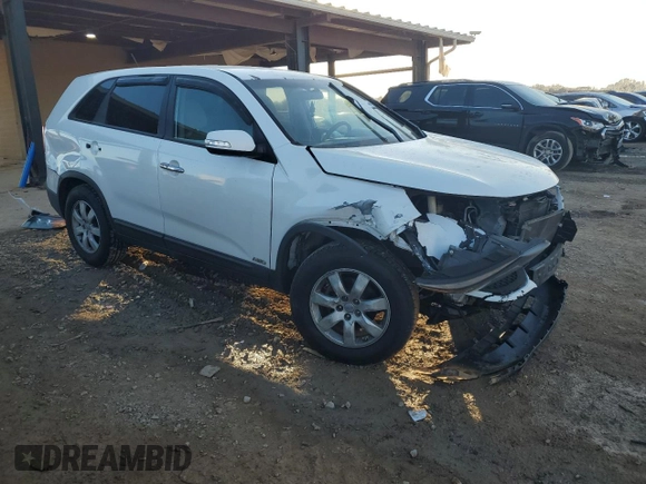 2012 Kia Sorento LX with VIN 5XYKTCA61CG221271, listed as a Copart auction lot 86444314 with 146,095 mi miles and Salvage Title. Bid and sale history available at carsss.com. Image 4.