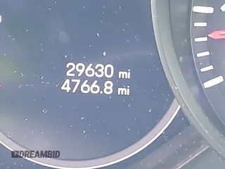 2023 Porsche Cayenne z VIN WP1AA2AY4PDA04443, wystawiony jako IAAI lot #42356928 z przebiegiem 29 630 mil mil oraz . Historia ofert i sprzedaży dostępna na DreamBid. Obrazek 7.