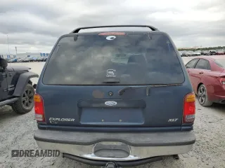 1998 Ford Explorer XLT with VIN 1FMZU32P0WUD21265, listed as a Copart auction lot 73702364 with 211,096 mi miles and Salvage title. Bid and sale history available at DreamBid. Image 6.