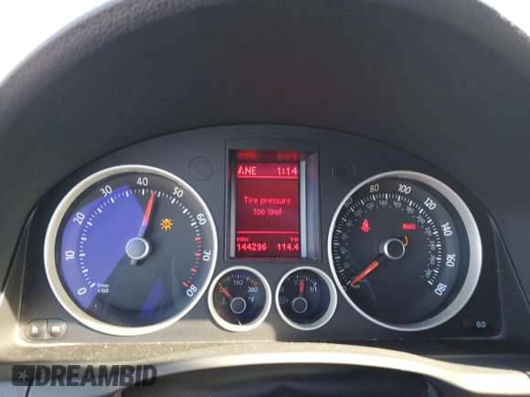 2008 Volkswagen Jetta с VIN 3VWDA71K18M174530, выставлен на аукционе Copart как лот 88576405 с пробегом 144 296 миль миль и Списание • Salvage title. История ставок и продаж доступна на DreamBid. Изображение 9.