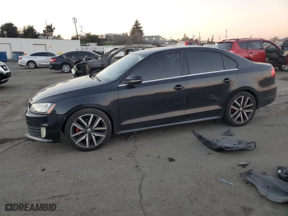 2013 Volkswagen GLI with VIN 3VW4T7AJ8DM300538, listed as a Copart auction lot 89339585 with 139,638 mi miles and Clean Title. Bid and sale history available at carsss.com. Image 1.